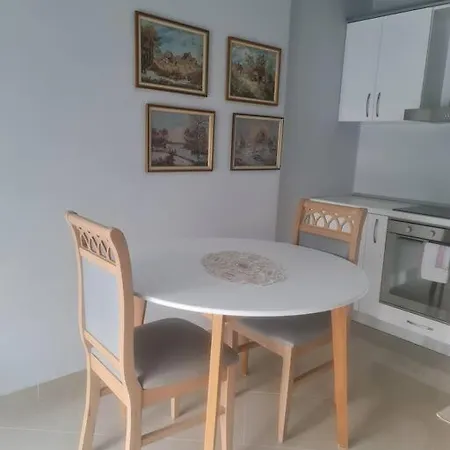Cozy 16 - Pazariri D Apartment